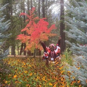 Meet your Posher, Lamaya